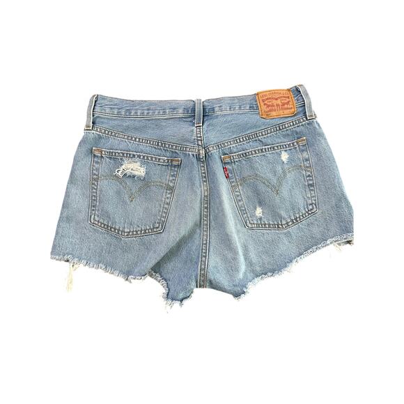 Levi's Women's Blue High-Rise Cutoff Denim Jeans Short Size W30 - Picture 3 of 4